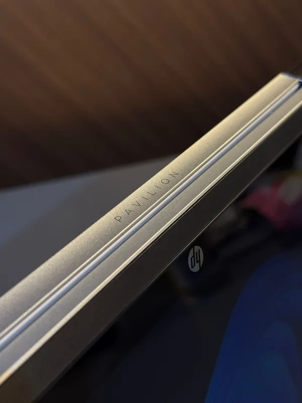 HP Pavilion x360 — sensorli transformer noutbuk (15-er0096nr) — фото 4
