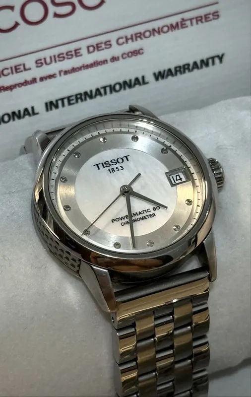 Продаются Tissot T-Classic 33 mm. 1 Продаются Tissot T-Classic 33 mm. 1
