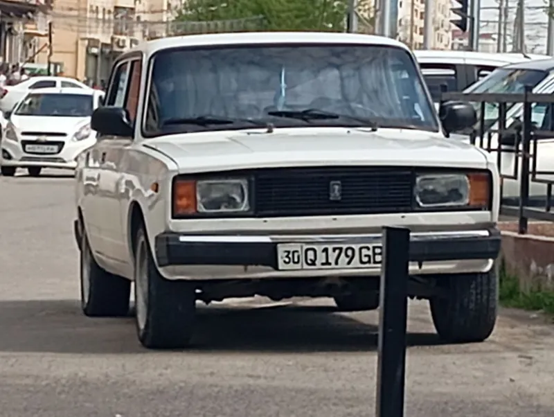 Vaz 21.05 koʻrinishi alo chirigan joyi yoʻq