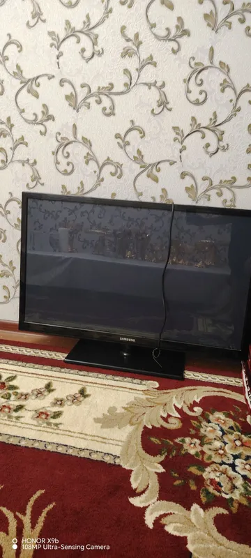 Telvizori SAMSUNG 1 metrli Telvizori SAMSUNG 1 metrli