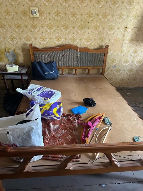 Продается деревянная кровать 3 Продается деревянная кровать 3