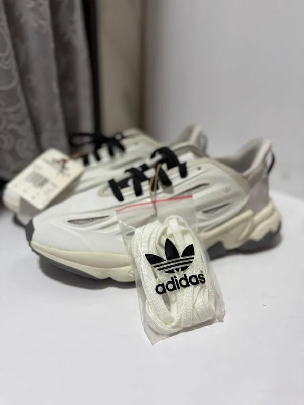 Adidas ozweego celox krasovka original Adidas ozweego celox krasovka original