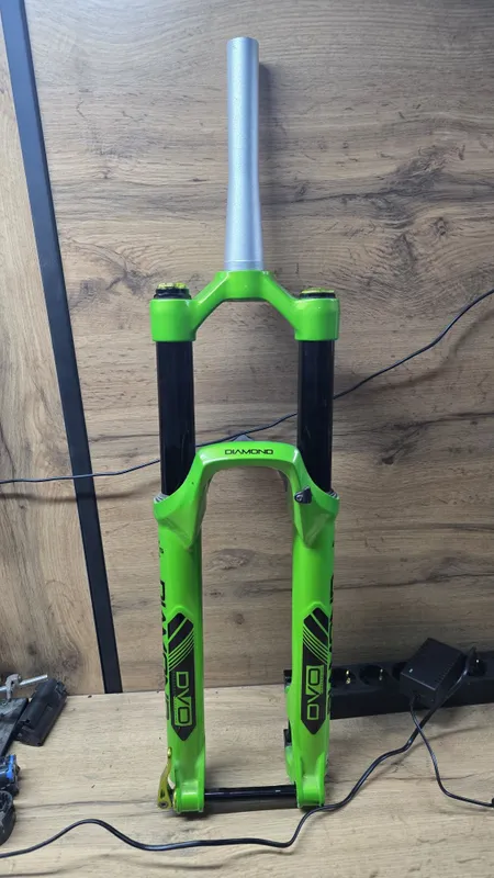 Воздушная вилка DVO DIAMOND 27.5 1