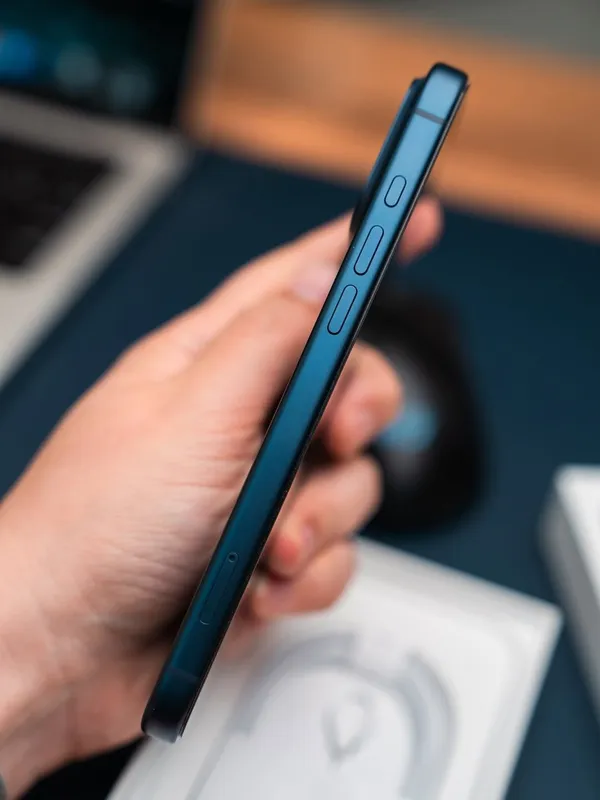 iPhone 17 Pro Max 256gb Blue Sim + E sim — фото 4