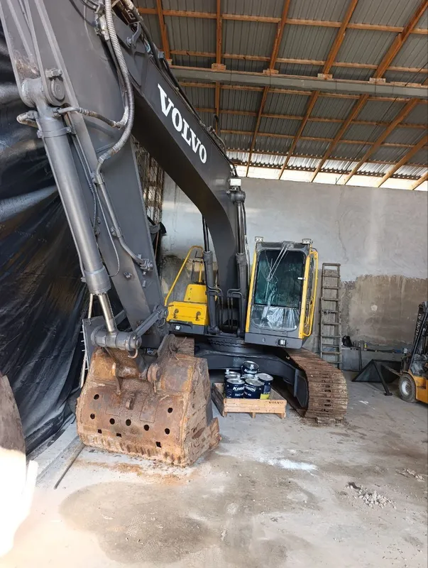 Гусиничний экскаватор сотилади VOLVO EC210B 2018 ноябрь — фото 2