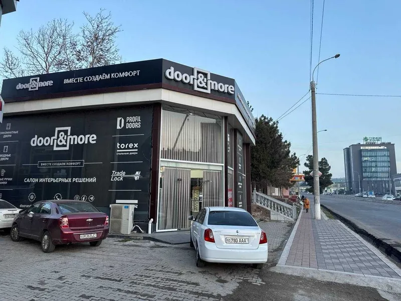 Аренда двух этажного отдельно строящего здания, перекрёсток Шастри. — фото 5