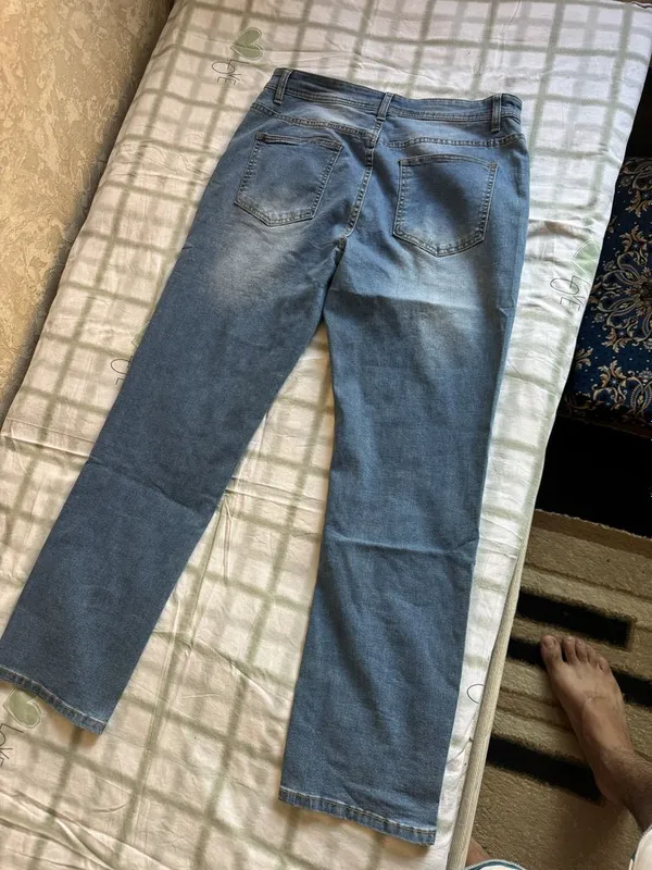 Продается кеды лоро пиано и джинсы 3