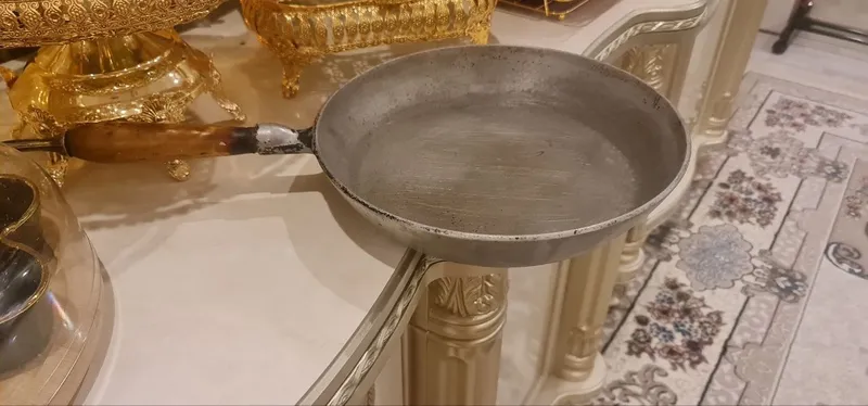 Продается советская большая сковорода.