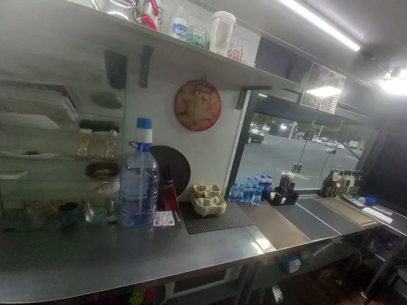 Fud trak sotilada Food track 6