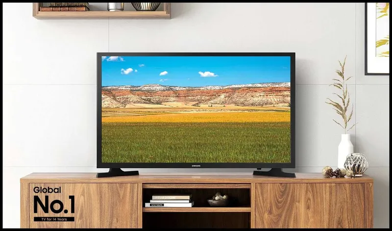 srochno SAMSUNG UE32T4500AU Smart TV