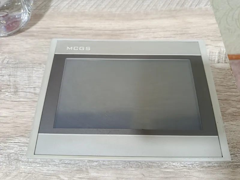 HMI сенсорный экран сотилади MCGS 3