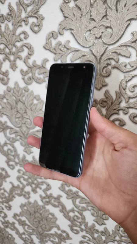 Samsung Galaxy J6 1 Samsung Galaxy J6 1