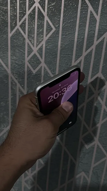 Iphone 11. 64gb 73% 4 Iphone 11. 64gb 73% 4