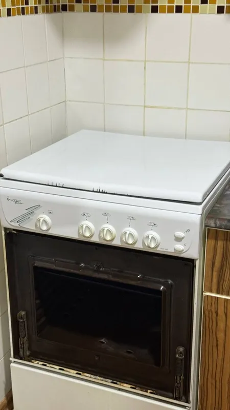 Продаётся газовая плиа гефест 1 Продаётся газовая плиа гефест 1
