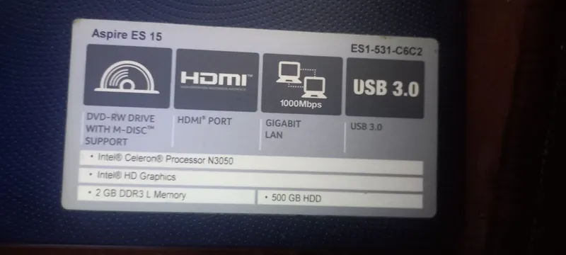 Acer noutbuk sotiladigan yangi uyda turgan ishlatilmagan