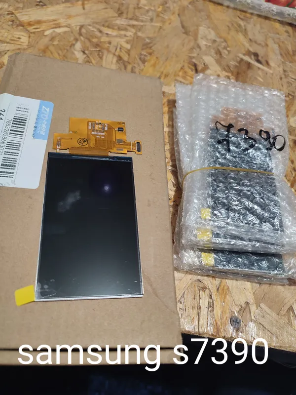 Samsung s7390 displeyi