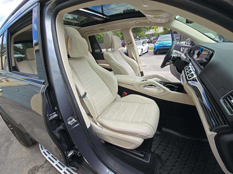 2025 Mercedes-Benz GLS 450 4MATIC — фото 4