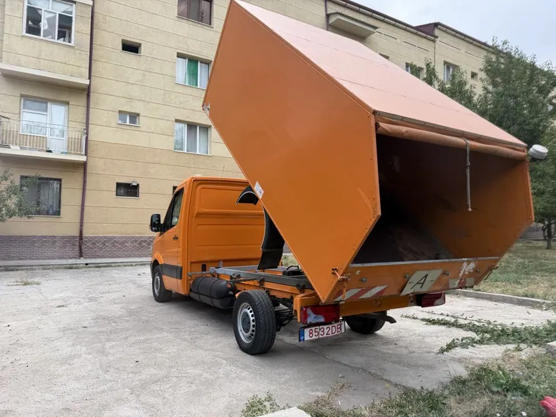 Мерсадес спринтер самасвал 2
