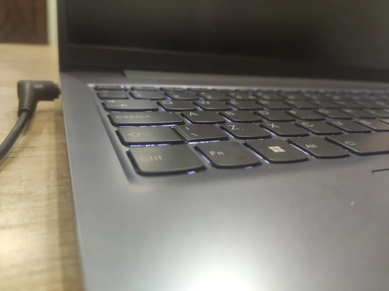 Lenovo IdeaPad slim 3 i5 13th 13420h 8gb ram DDR5 SSD 512GB M2 — фото 1