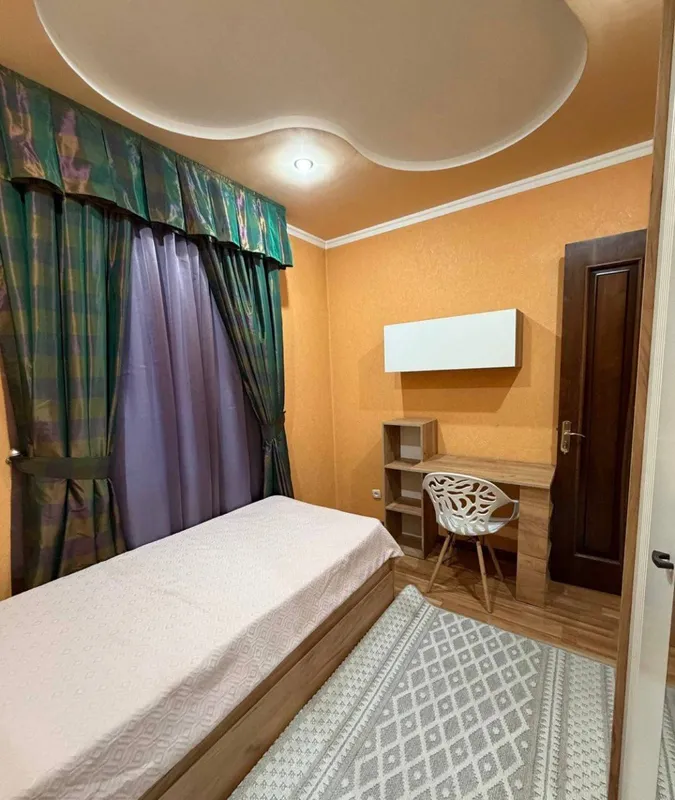 Mirzo Ulug‘bek tumanida 80 m² maydonli 3 xonali kvartira sotiladi 5