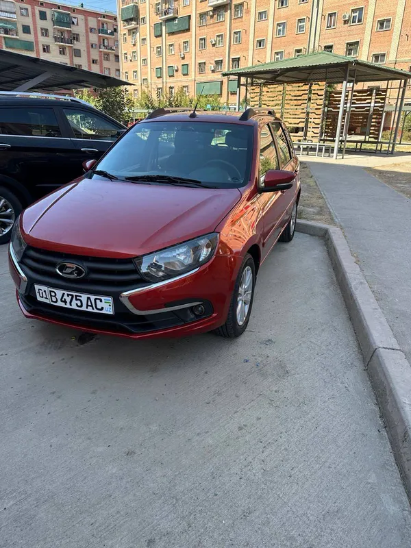 Lada Granta Universal 3 Lada Granta Universal 3