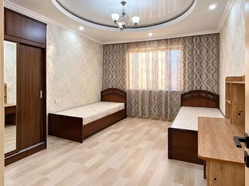 Yangi binodagi 4 xonali kvartira sotiladi 8 Yangi binodagi 4 xonali kvartira sotiladi 8