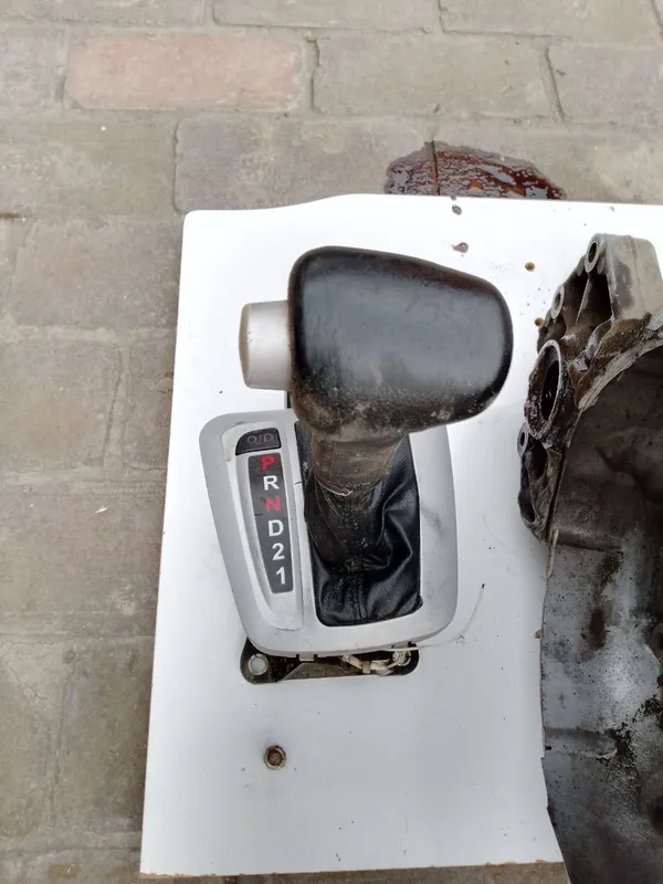 Lada grantani avtomat karopkasi sotiladi zapchast ga — фото 2
