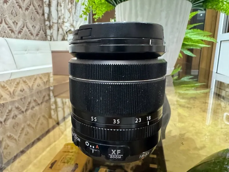 Canon Fujifilm XF 18-55mm f/2.8-4 R LM OIS. 1 Canon Fujifilm XF 18-55mm f/2.8-4 R LM OIS. 1