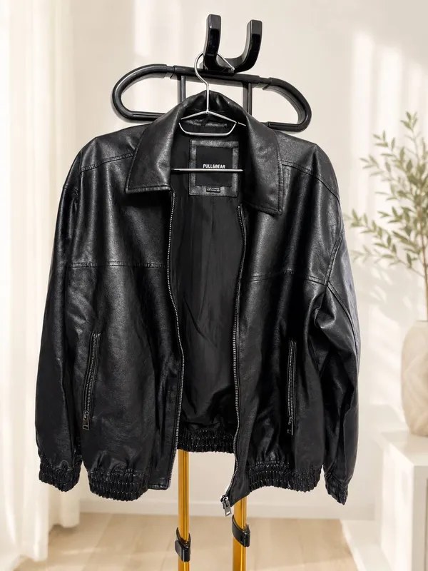 Кожаный бомбер Pull&bear 4