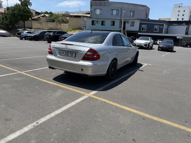Mercedes-Benz E320 W211 3 Mercedes-Benz E320 W211 3