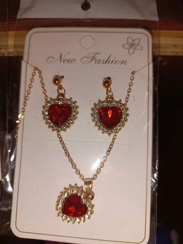 Komplekt taqinchoqlar 4