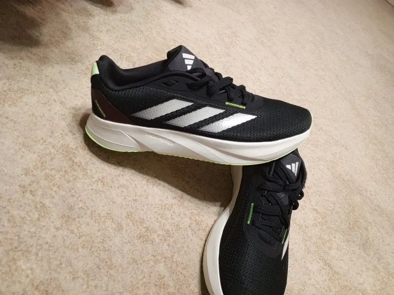 Новые кроссы Adidas, 44 размер, оригинал — фото 1