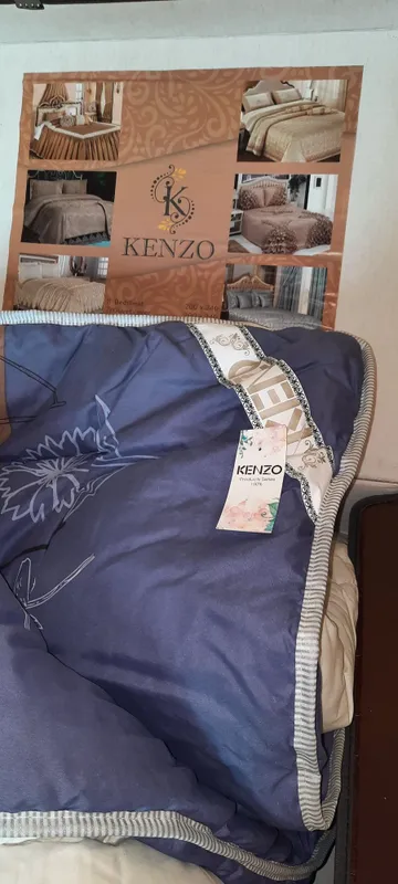 Продам набор постельного белья KENZO 4
