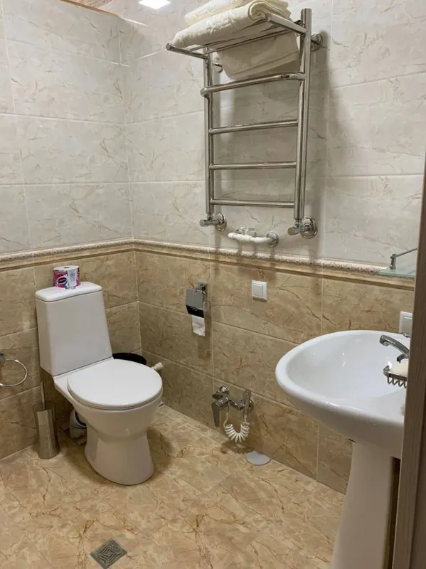 Ijaraga uy algaritimda 3 xonalik 3 qavat 9 qavatli dom 600$ — фото 4