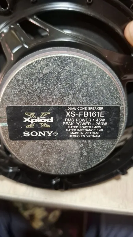 SONY динамиклар янги