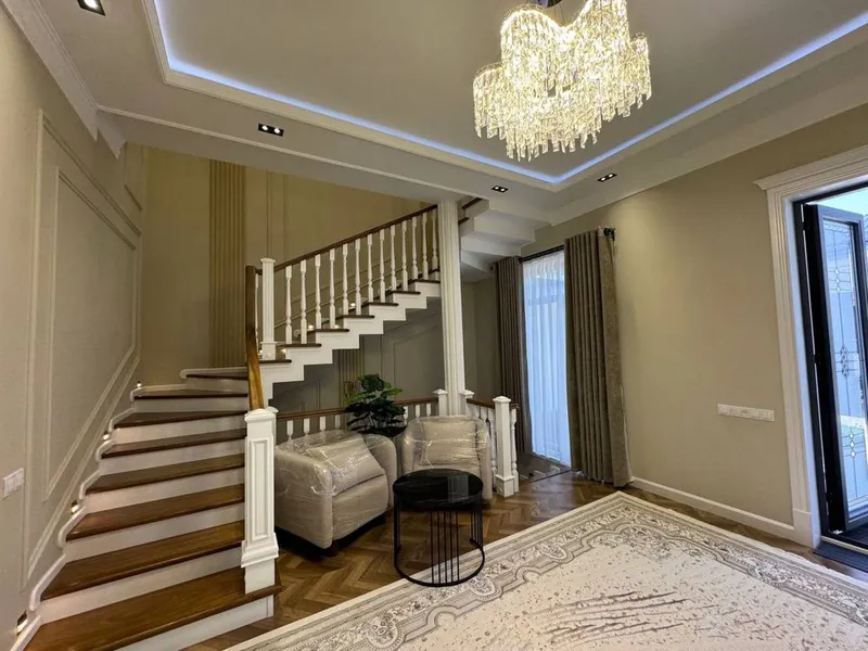 Срочно! Дом 350м² 3 сотки Циолковский элитный район — фото 3
