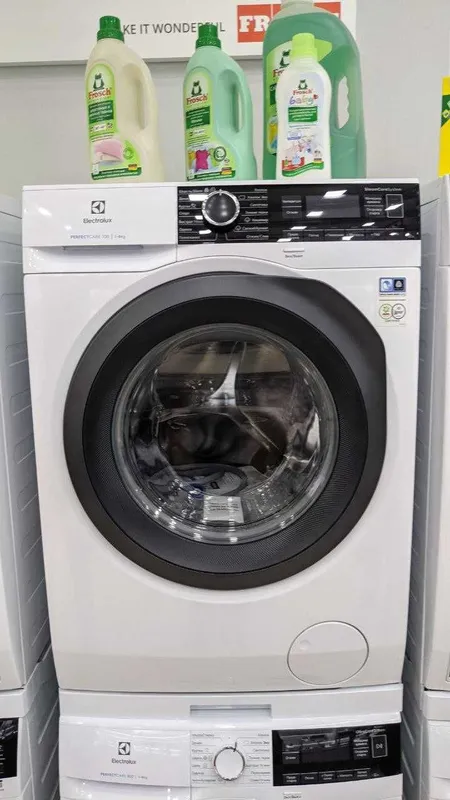 Стиральная машина Electrolux PerfectCare 700 7 Стиральная машина Electrolux PerfectCare 700 7