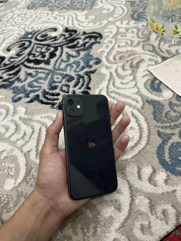 İphone 11 sotiladi