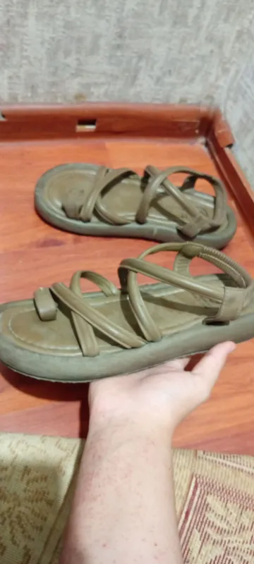 : Zamonaviy va qulay sandallar 3
