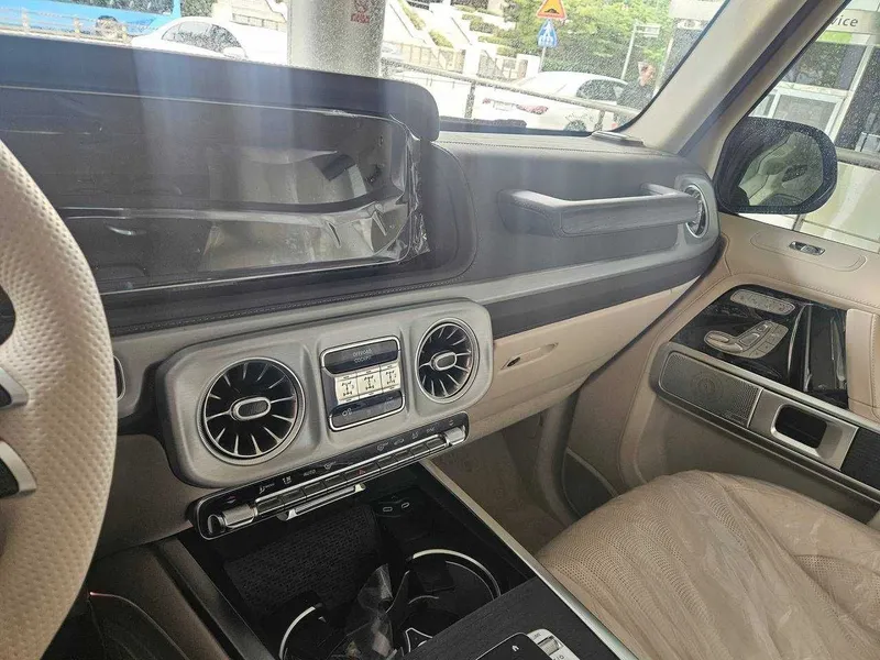 Mercedes-Benz G450d Manufaktur (в Корее) — фото 6