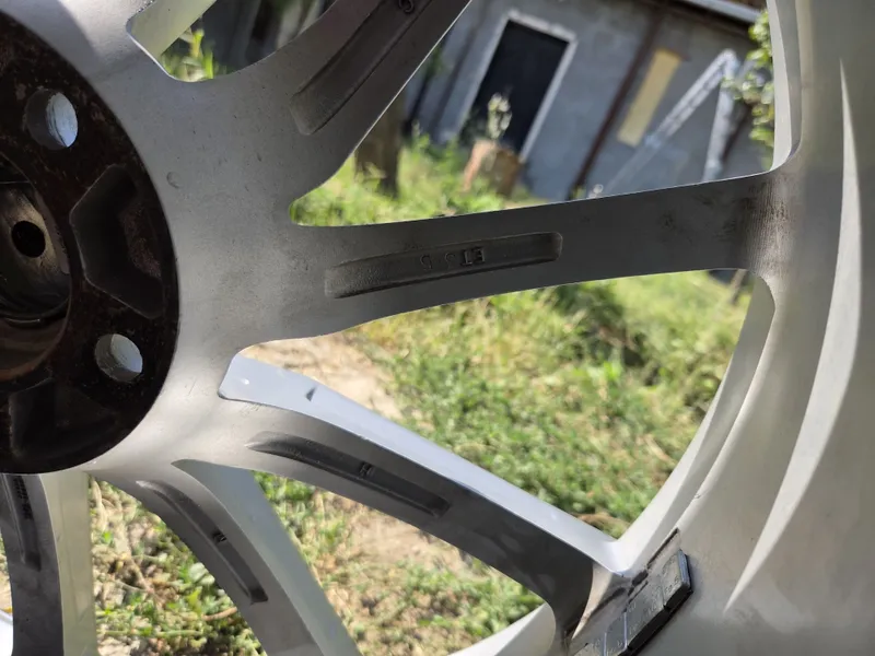 Diska sotiladi R20 vossen 6 Diska sotiladi R20 vossen 6