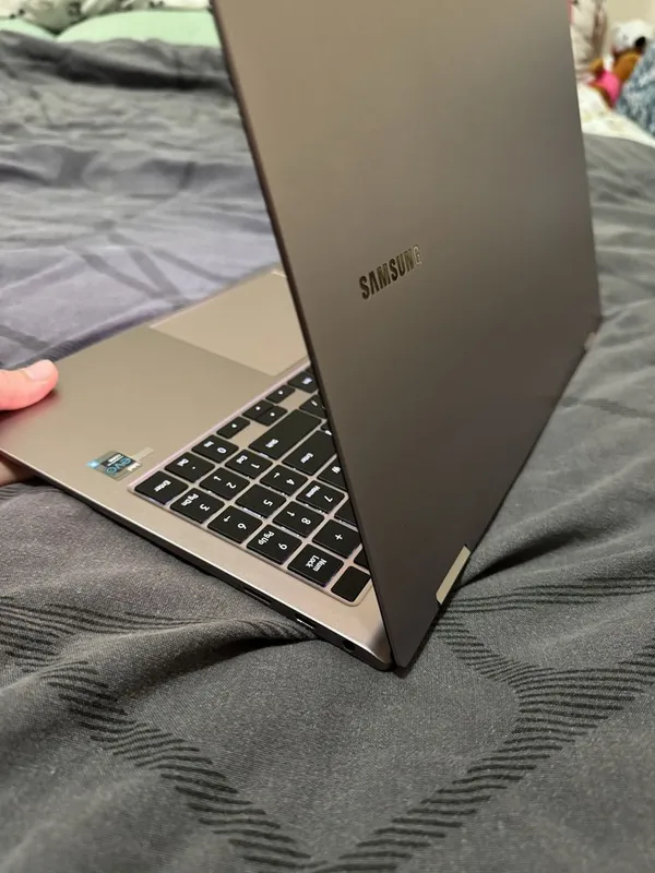 Ноутбук Samsung Galaxy Book Pro Сенсорный экран 360*