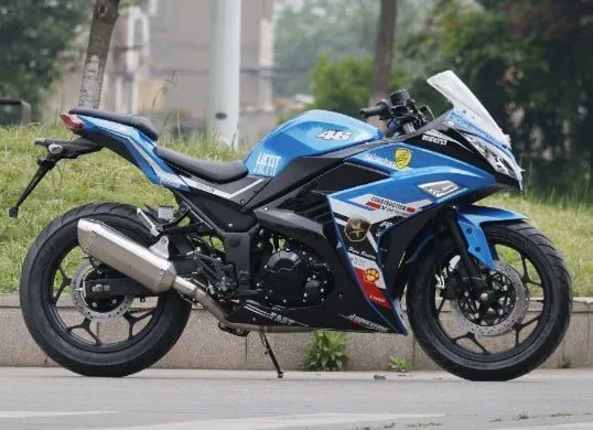 Ninja 2 400cc. 2