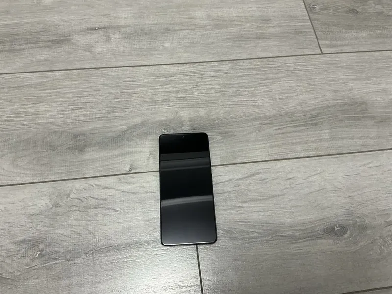 Poco x6 12/256 qora rangli, a’lo holatda, qutisi va hujjatlari bilan sotaman 1 Poco x6 12/256 qora rangli, a’lo holatda, qutisi va hujjatlari bilan sotaman 1