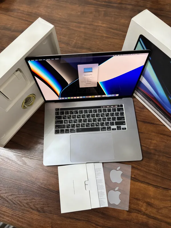 MacBook pro 16’ / i9 / 1TB 2 MacBook pro 16’ / i9 / 1TB 2