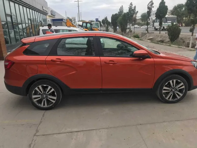 Lada Vesta Cross SW [luxPrestige] — фото 1