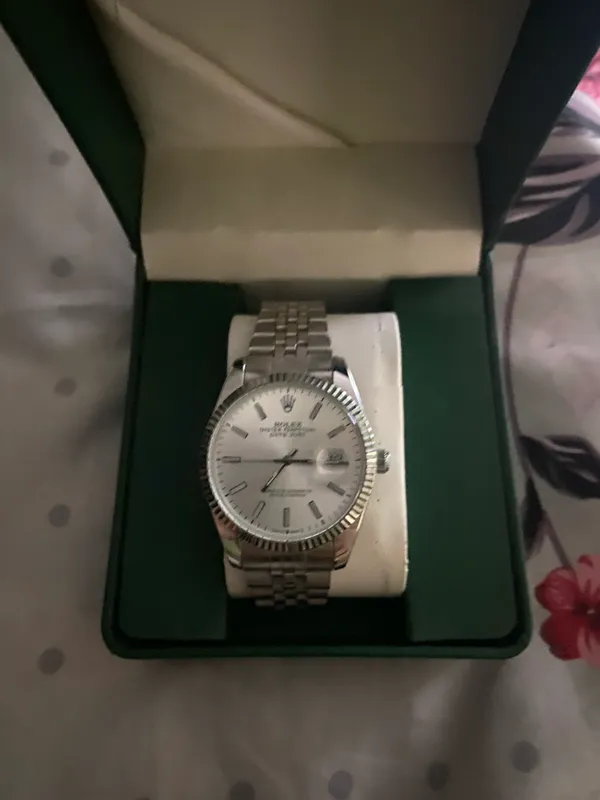 Часы Rolex, на ходу Часы Rolex, на ходу