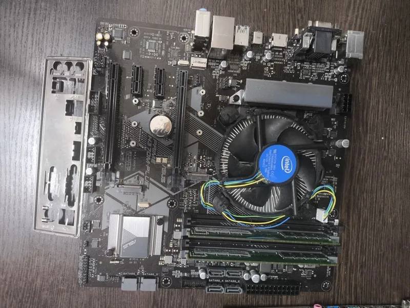 Asus H370+i5 8400+16Gb 6шт 2 Asus H370+i5 8400+16Gb 6шт 2