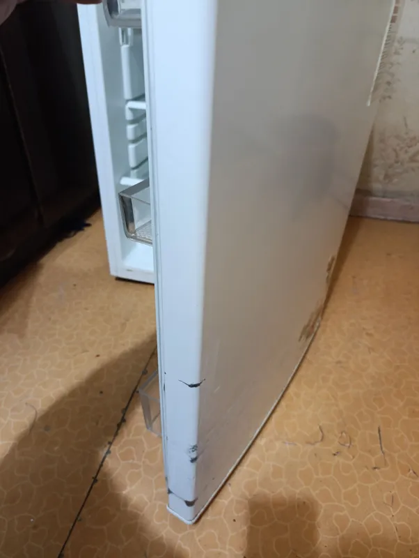 холодильник Midea HS-147RN (с дефектами, рабочий) — фото 2