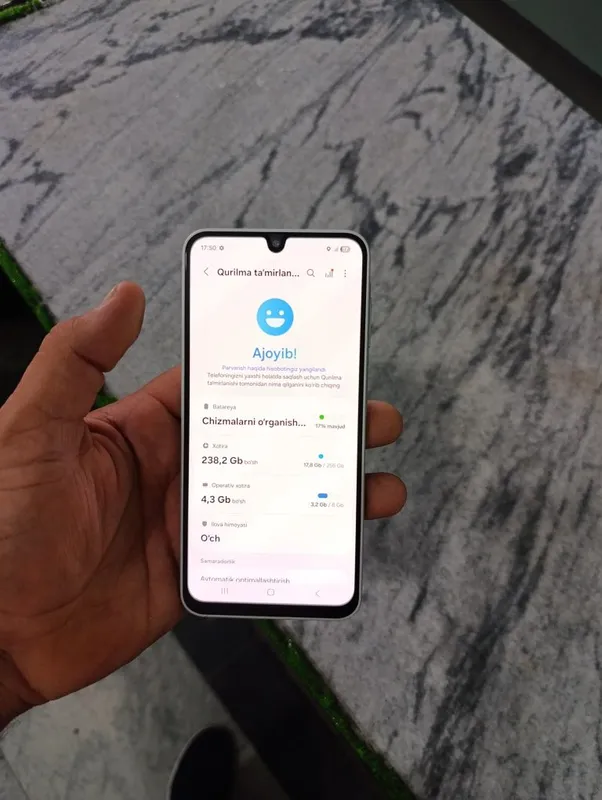 Samsung A 16 xolati idyal srocni sotaman xotirasi 256 8 oprativkasi 1